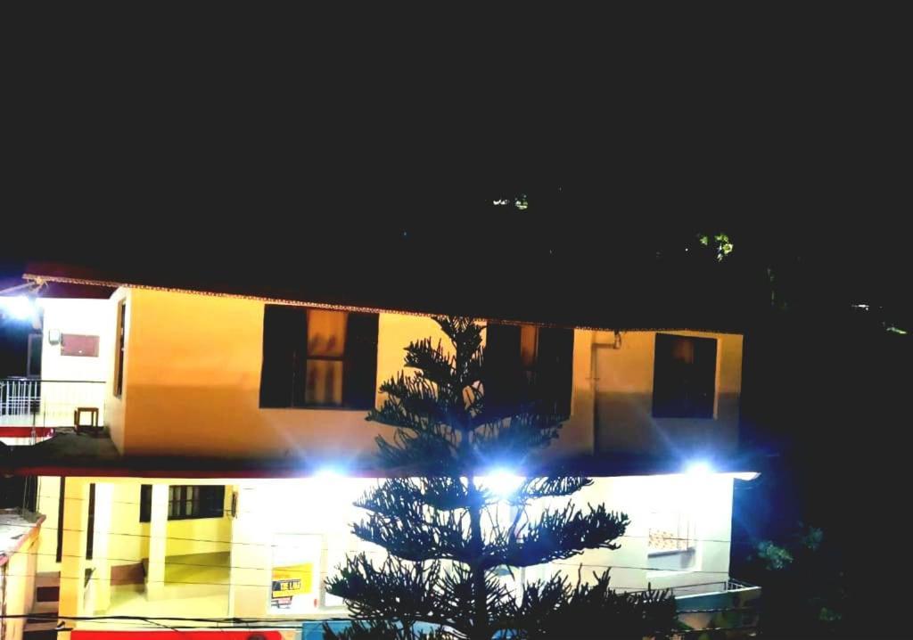 The Lake Cottage By Vrb Hotels دارامشالا المظهر الخارجي الصورة